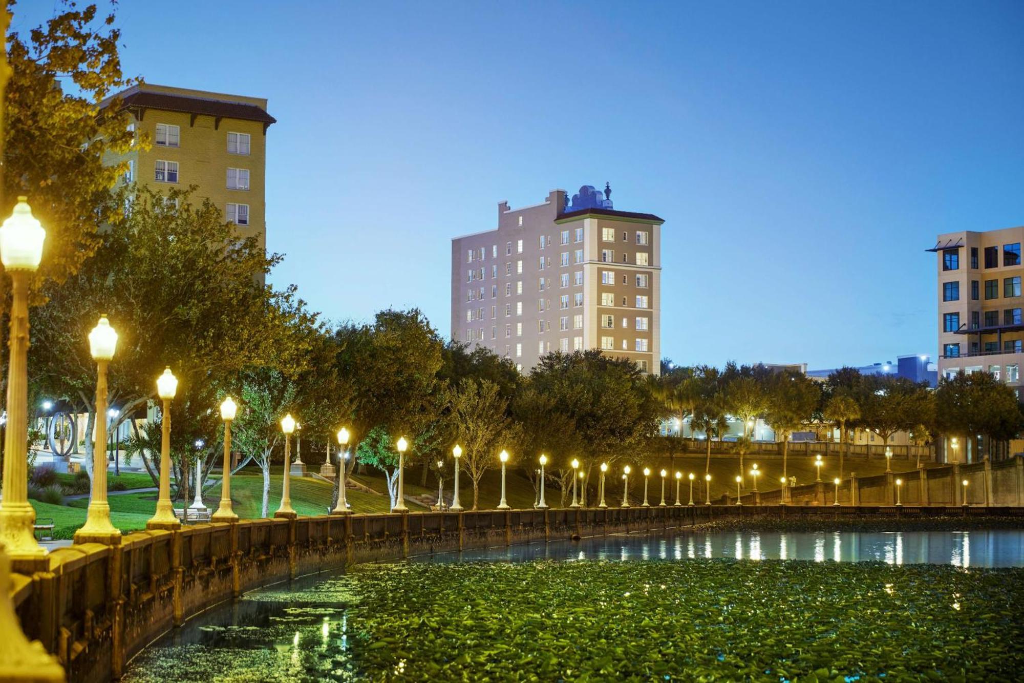 The Terrace Hotel Lakeland, Tapestry Collection By Hilton Εξωτερικό φωτογραφία